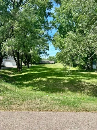 $28,000 | 1229 Lakewood Drive, Lake Holiday, IL 60552