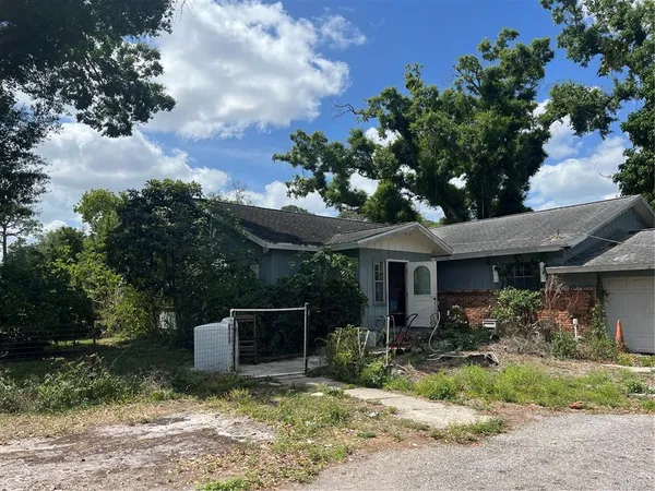 $250,000 | 5628 24th Street East, Bradenton, FL 34203