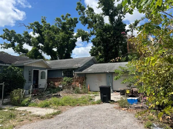 $250,000 | 5628 24th Street East, Bradenton, FL 34203