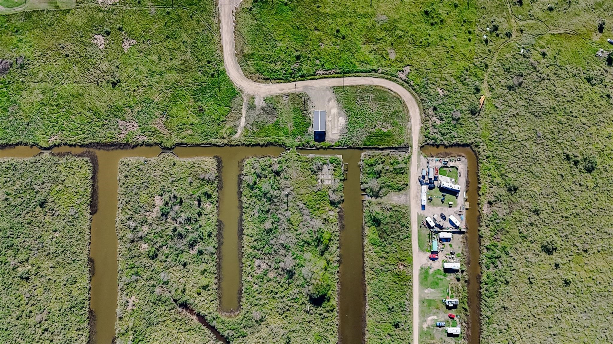 1015 3rd Street Port Bolivar, TX 77650 - Photo 9 of 10 a view of a garden