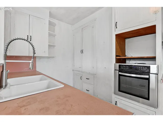 $349,000 | 6404 Northeast 10th Avenue, Portland, OR 97211