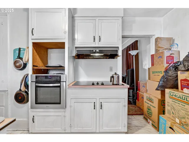 $349,000 | 6404 Northeast 10th Avenue, Portland, OR 97211