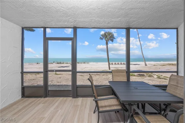 $1,650,000 | 2445 West Gulf Drive, Unit 4E, Sanibel, FL 33957