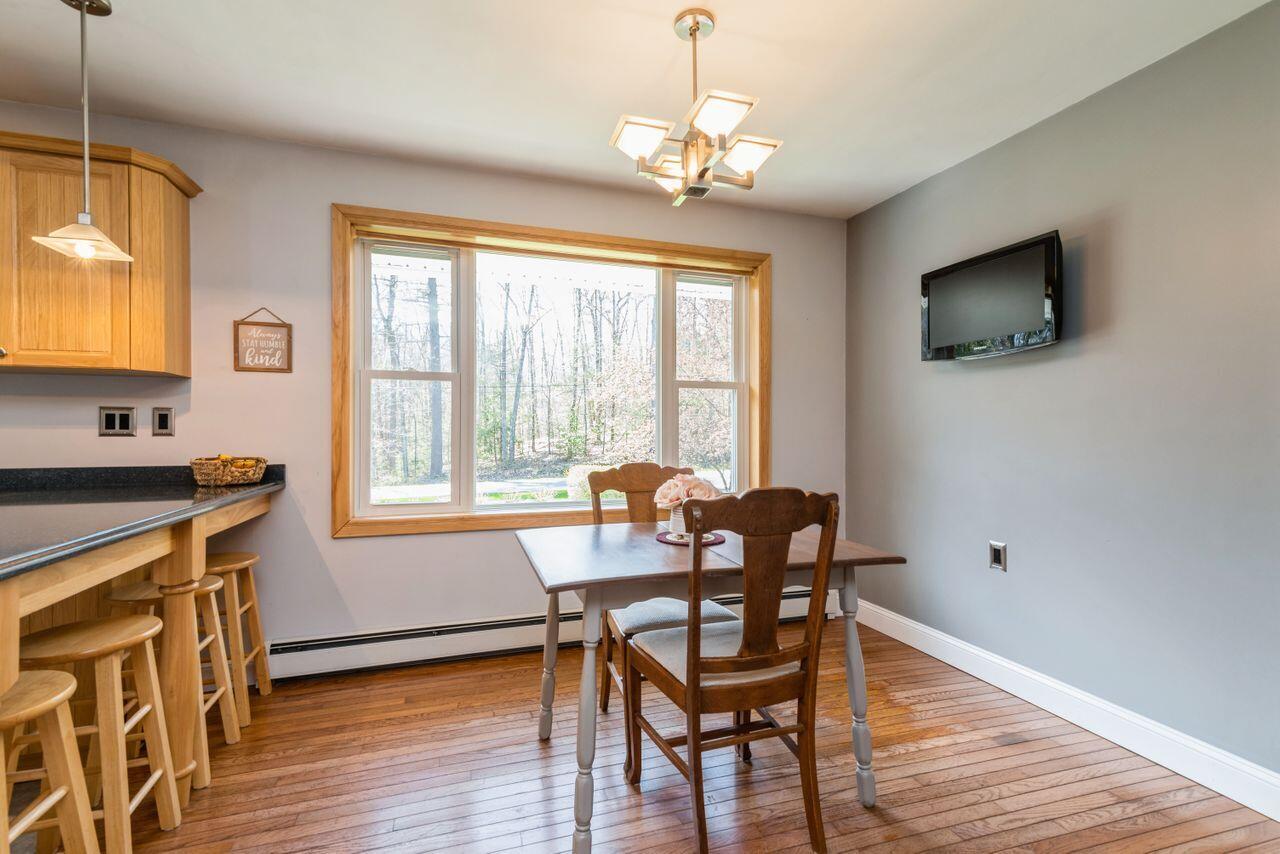 577 Hollis Road Biddeford, ME 04005 - Photo 12 of 55 27_577HollisRd_2028_HiRes