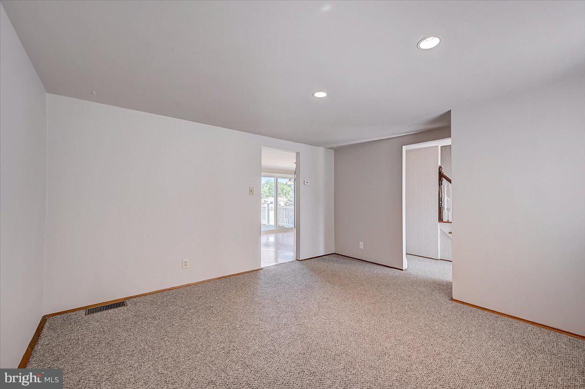 316 Evergreen Road Horsham, PA 19044 - Photo 19 of 68 Dining Room to Left of Foyer.