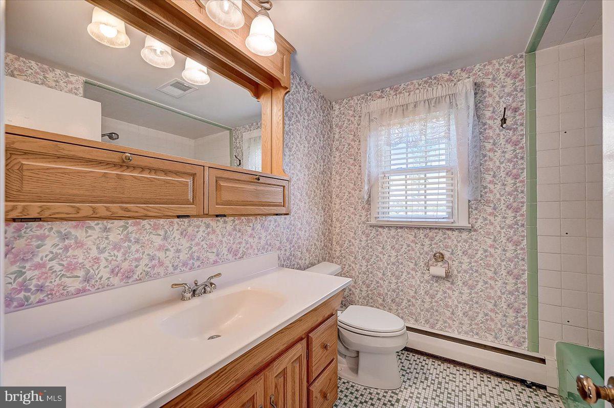 316 Evergreen Road Horsham, PA 19044 - Photo 54 of 68 Upstairs Hall Bathroom.