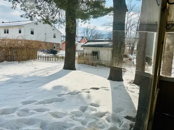 a picture of a outdoor space