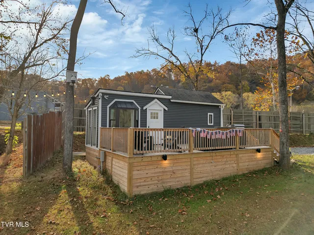 $350,000 | 918 Riverview Drive, Johnson City, TN 37601