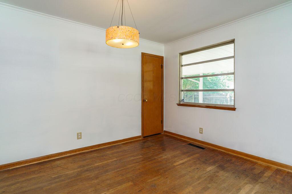1033 Racine Avenue Columbus, OH 43204 - Photo 8 of 36