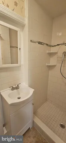 $3,200 | 10483 Malone Court, Fairfax, VA 22032