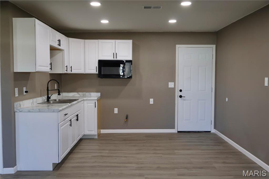 4912 Piggott Avenue East St. Louis, IL 62207 - Photo 4 of 17