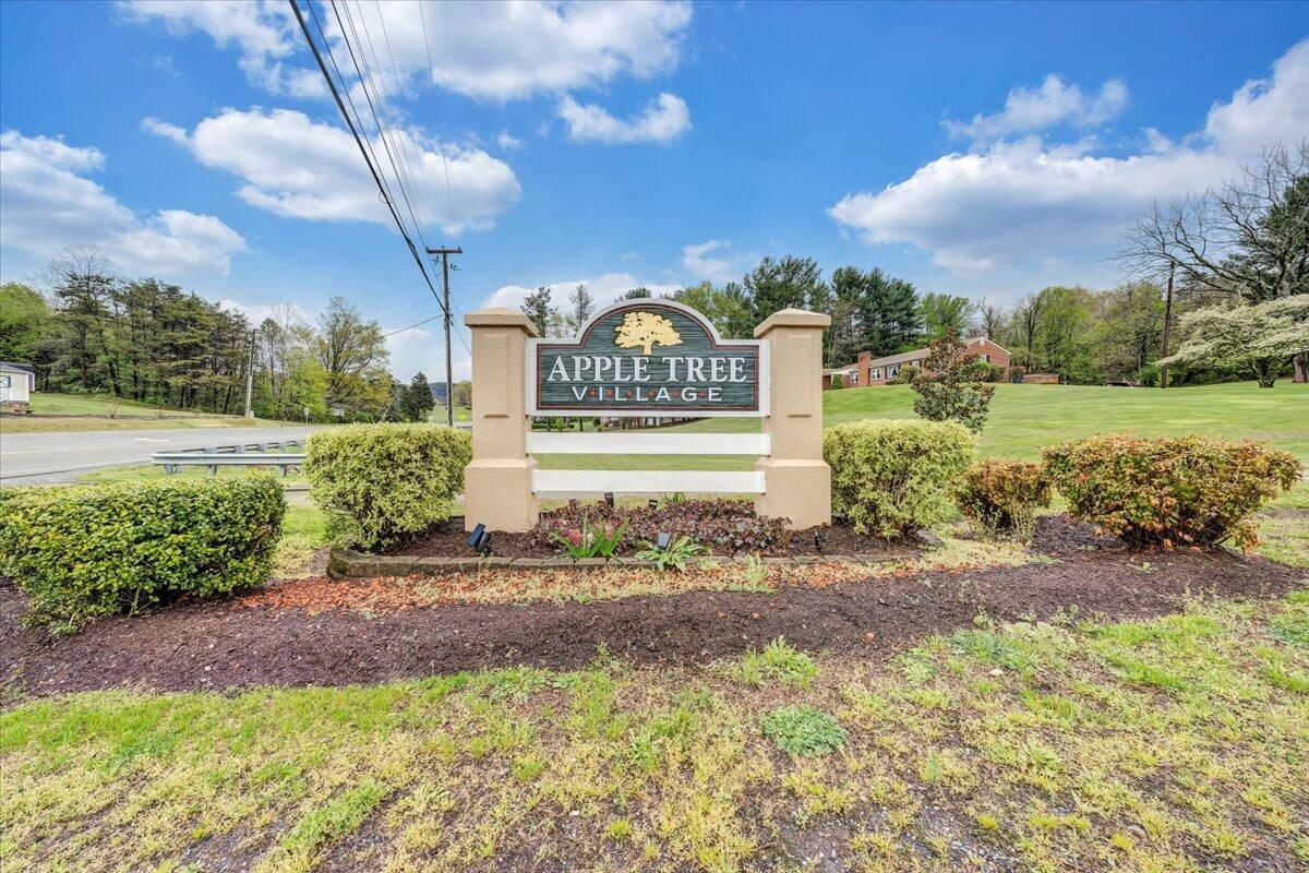 114 Apple Tree Road Roanoke, VA 24019 - Photo 40 of 43 41-MIB04022