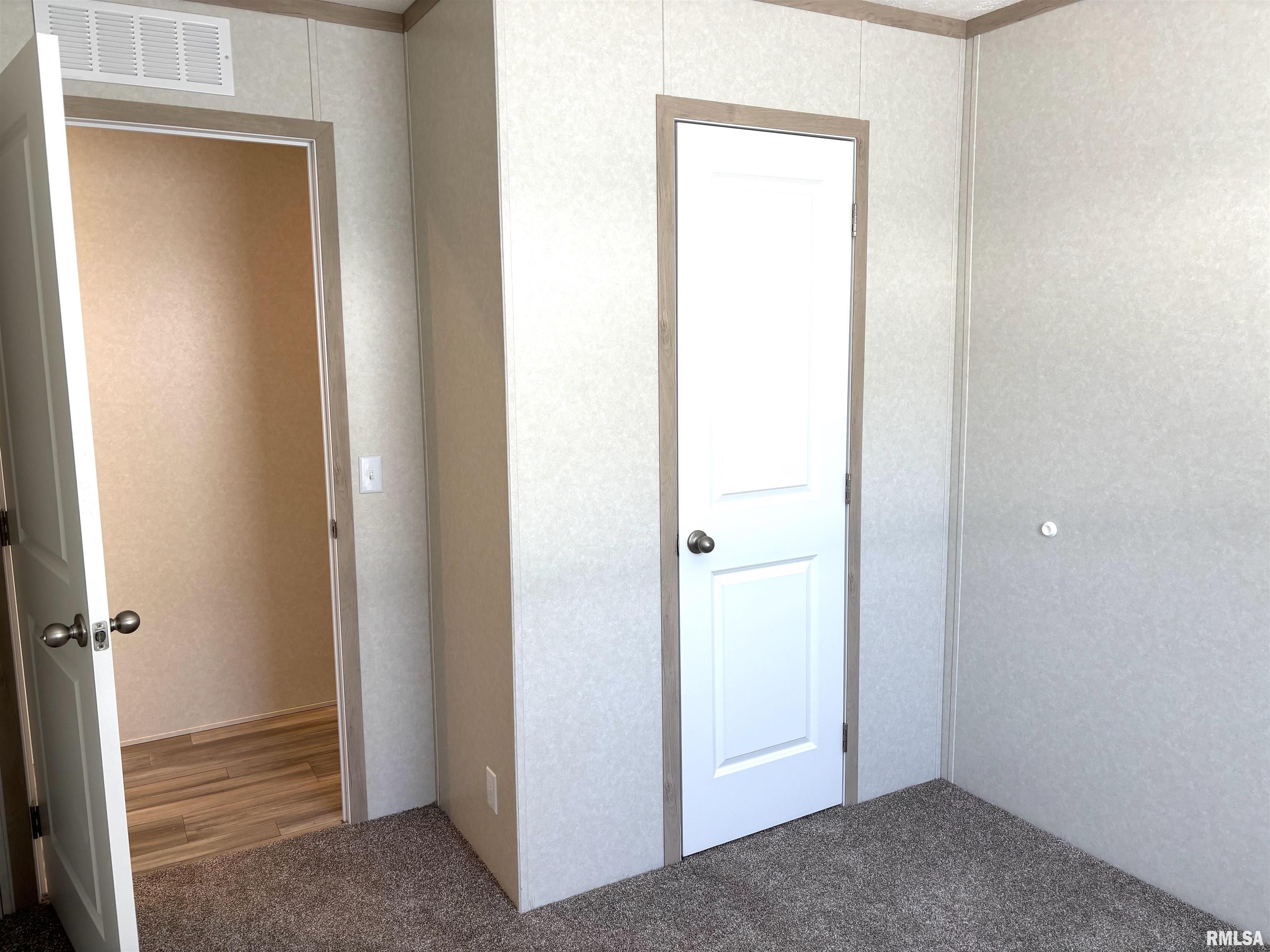 1500 North Bruns Lane, Unit 21 Springfield, IL 62702 - Photo 19 of 25 Gallery Image 19