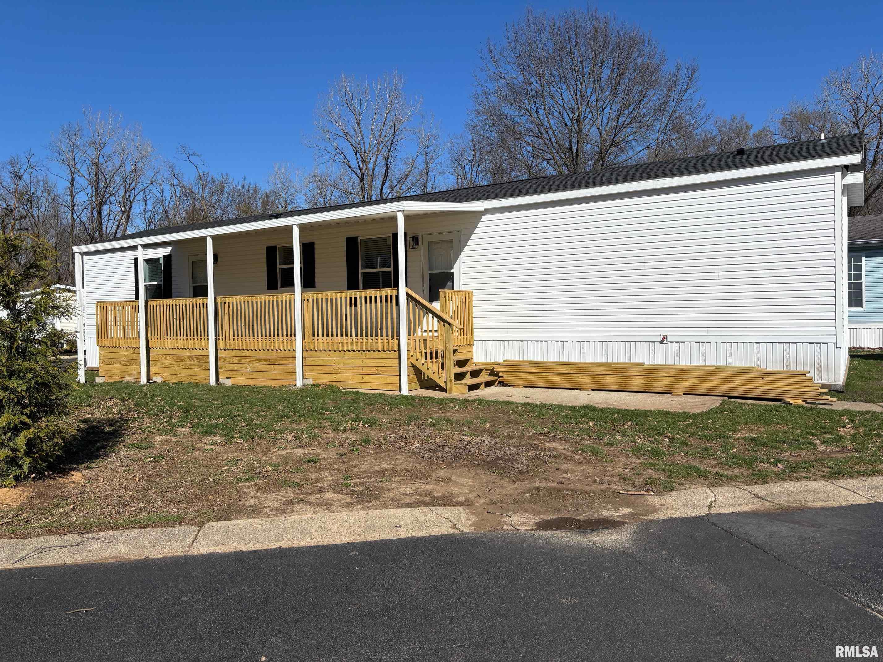 1500 North Bruns Lane, Unit 21 Springfield, IL 62702 - Photo 3 of 25 Gallery Image 3