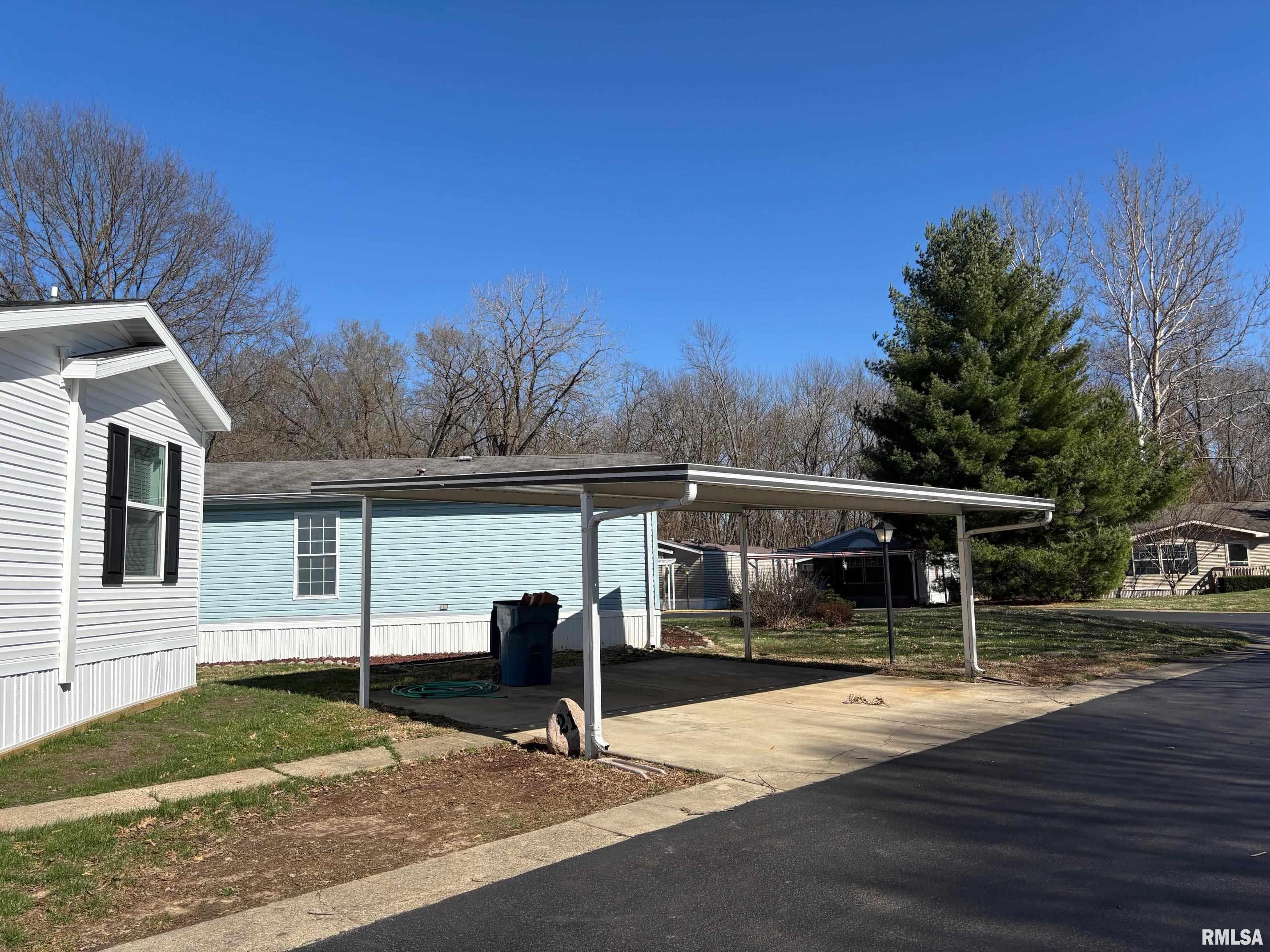 1500 North Bruns Lane, Unit 21 Springfield, IL 62702 - Photo 4 of 25 Gallery Image 4