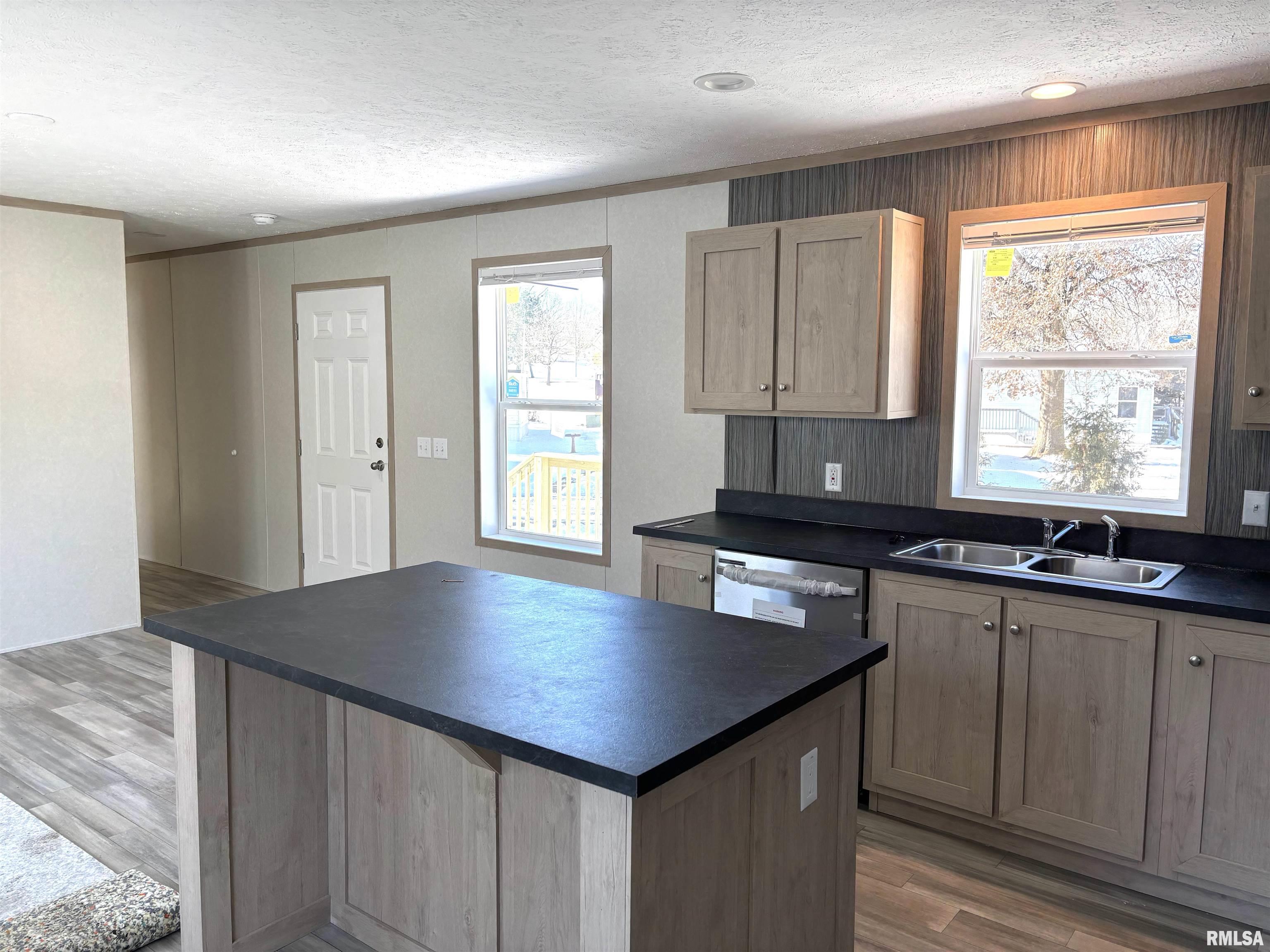 1500 North Bruns Lane, Unit 21 Springfield, IL 62702 - Photo 9 of 25 Gallery Image 9