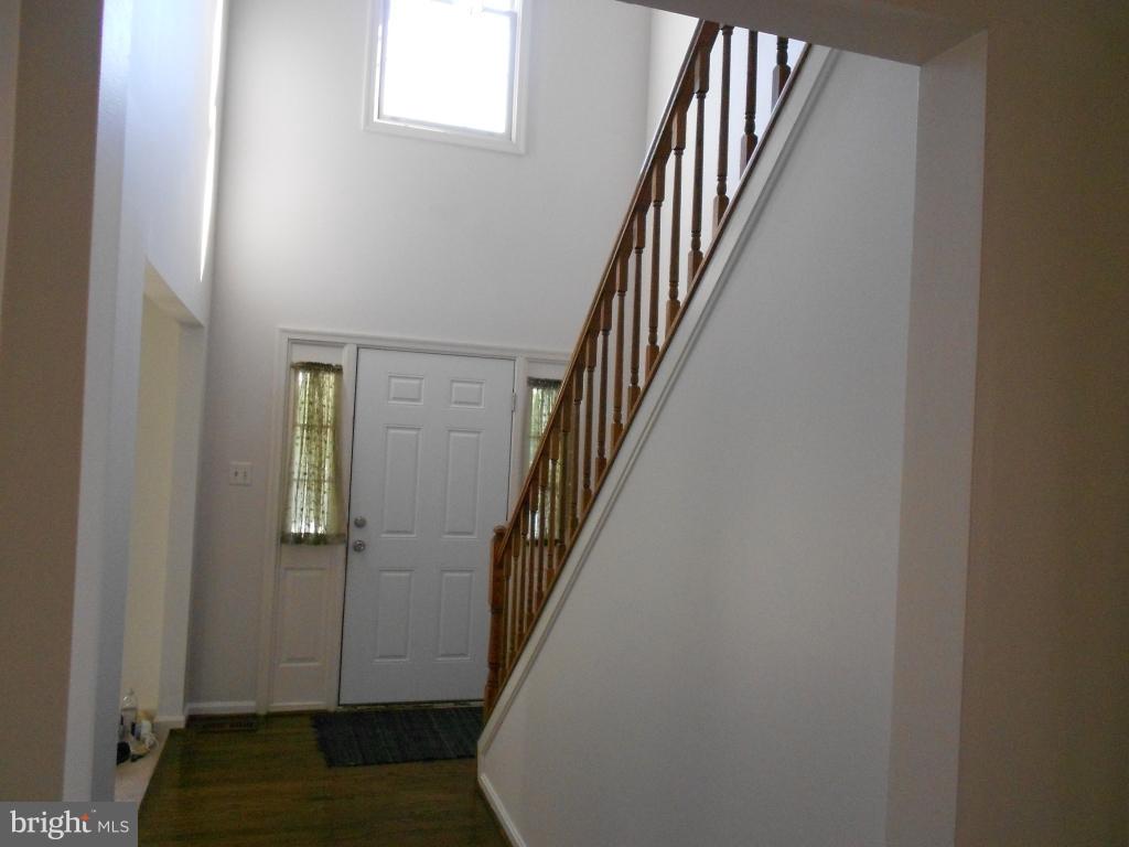 8905 Emory Grove Road Gaithersburg, MD 20877 - Photo 4 of 19 Interior (General)