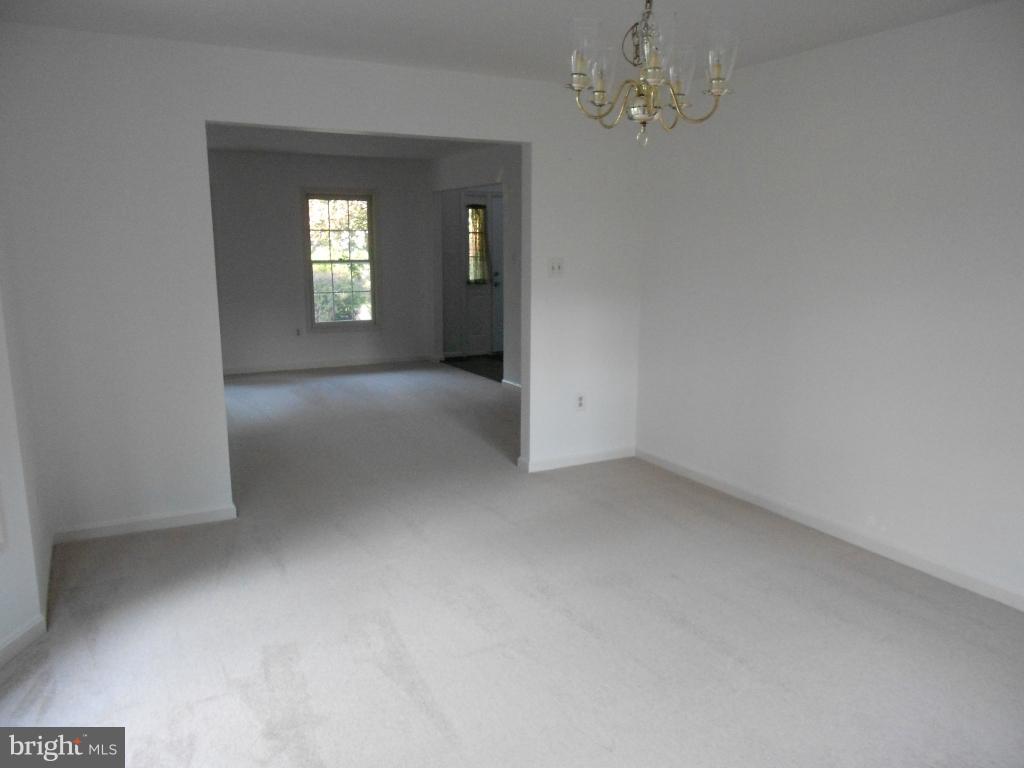8905 Emory Grove Road Gaithersburg, MD 20877 - Photo 10 of 19 Interior (General)