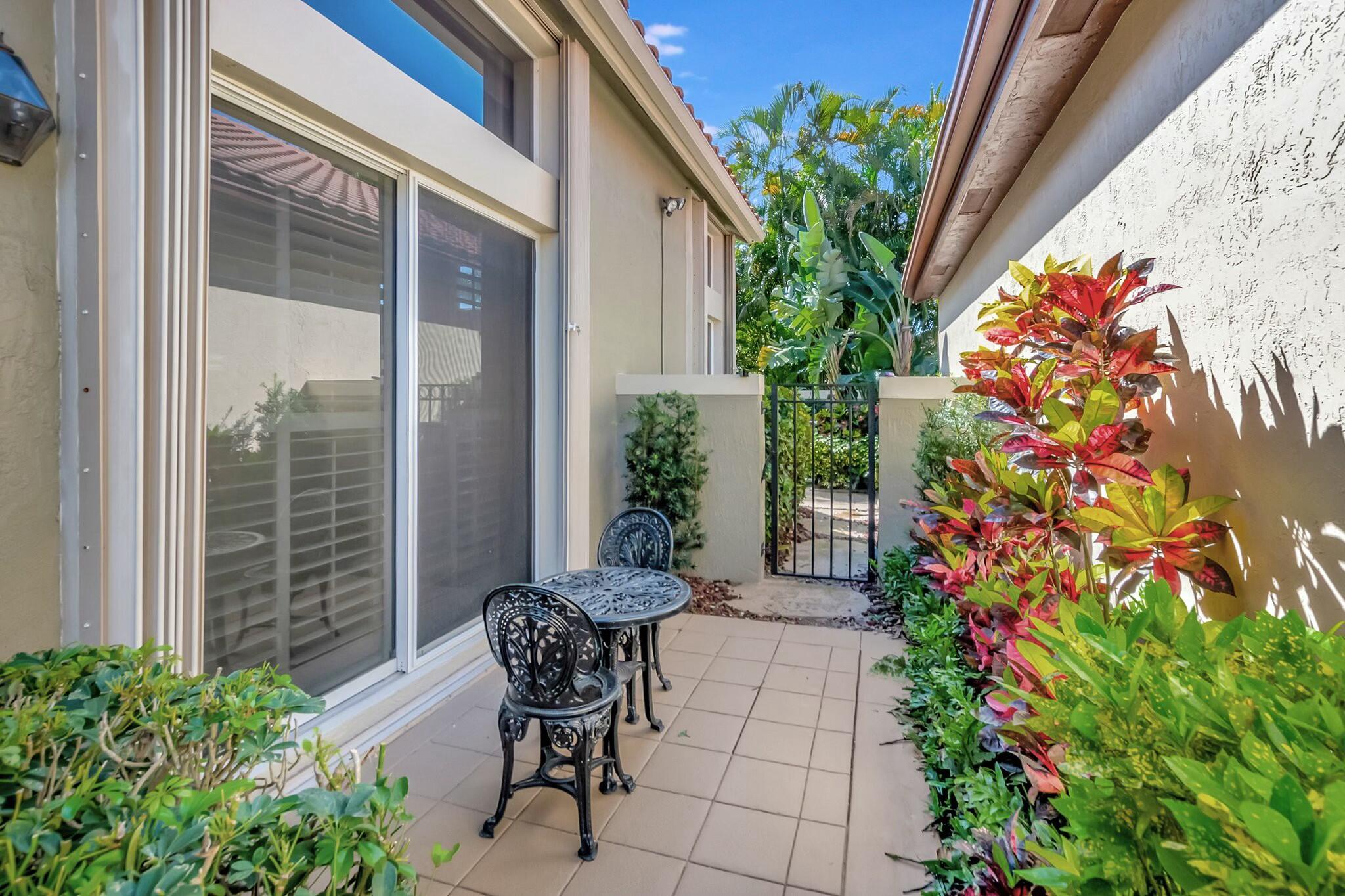 6342 Northwest 24th Street Boca Raton, FL 33434 - Photo 6 of 77 tempImaged90Njd