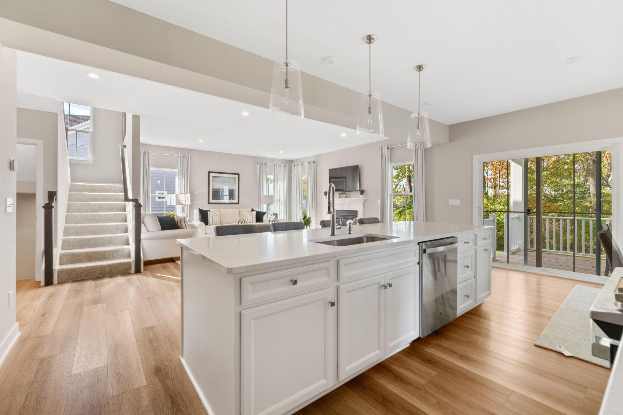 581 Pisa Loop Delaware, OH 43015 - Photo 16 of 85 581 Pisa Loop (Interior)-14