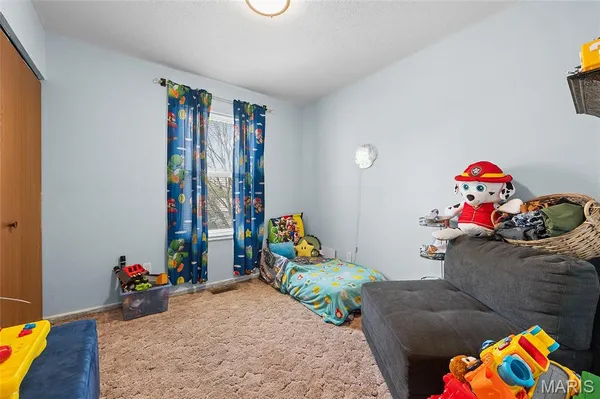 $210,000 | 400 St Rose Drive, Godfrey, IL 62035