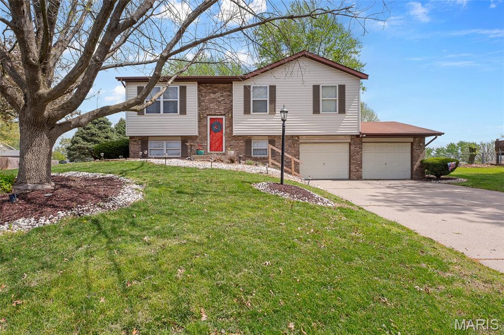 400 St Rose Drive Godfrey, IL 62035 - Photo 2 of 26