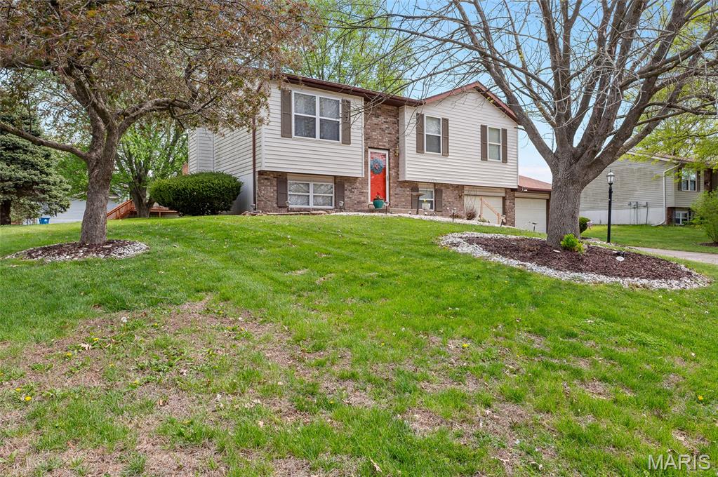 400 St Rose Drive Godfrey, IL 62035 - Photo 3 of 26