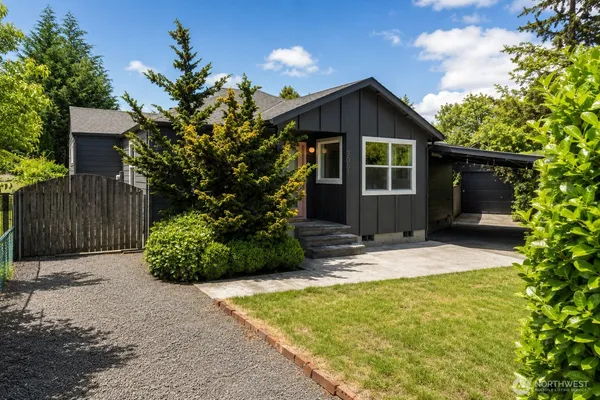 $379,000 | 3051 Oak Street, Longview, WA 98632