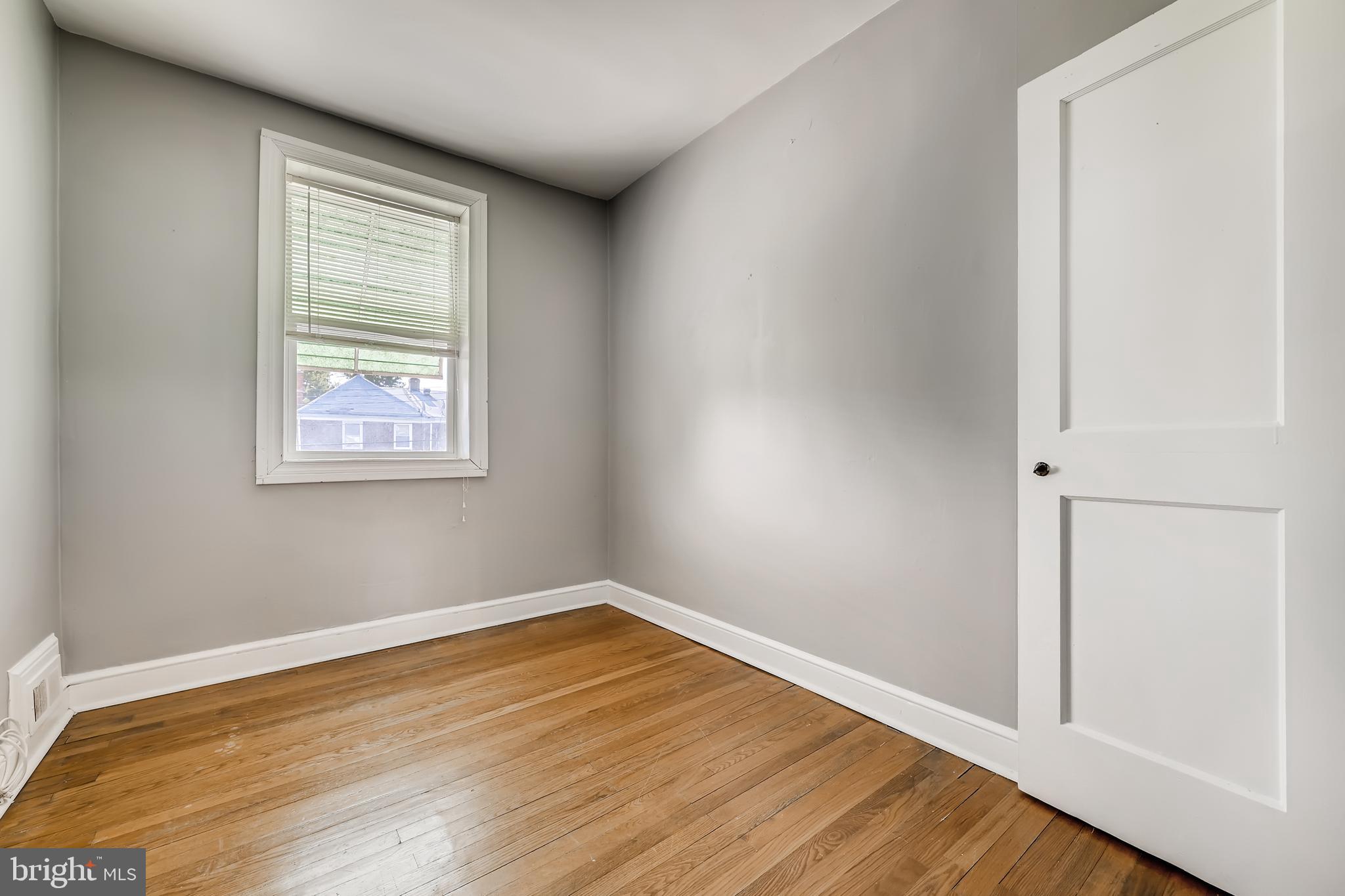 4029 Grantley Road Baltimore, MD 21215 - Photo 6 of 16 Gallery Image 6