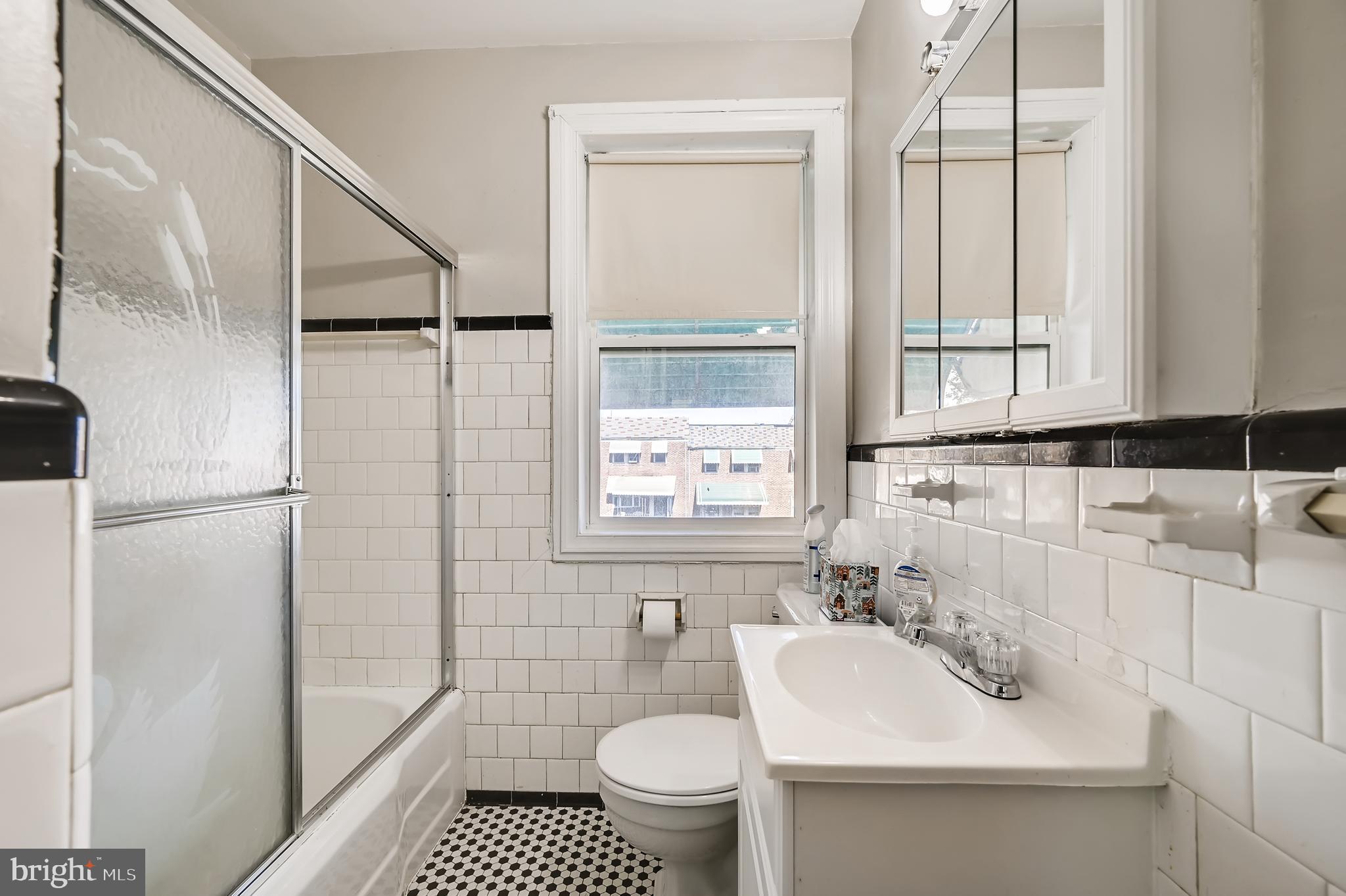 4029 Grantley Road Baltimore, MD 21215 - Photo 8 of 16 Gallery Image 8