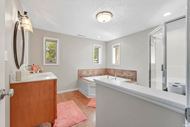 $369,900 | 63 EMS W26 Lane, North Webster, IN 46555