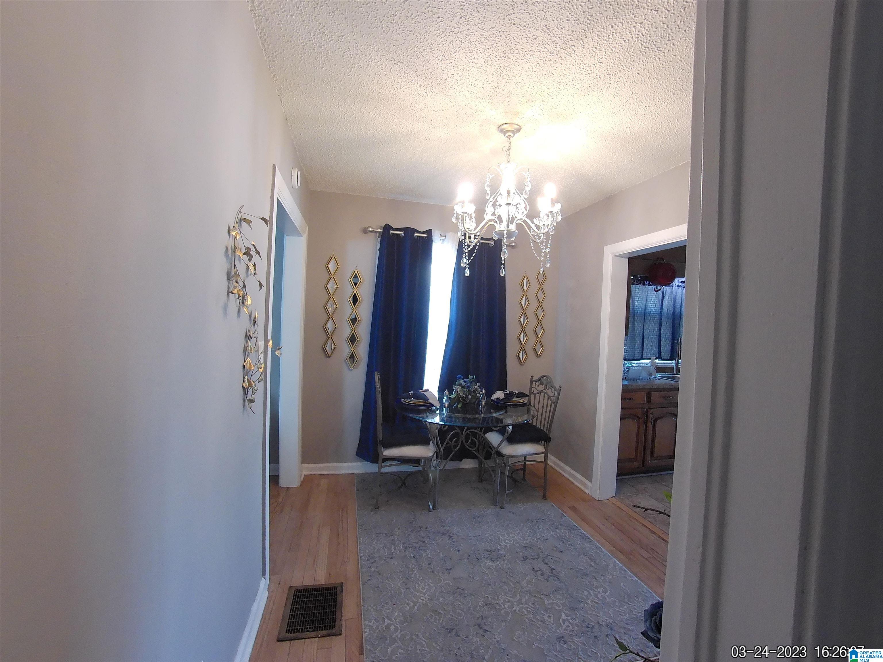 705 Center Place Southwest Birmingham, AL 35211 - Photo 12 of 30