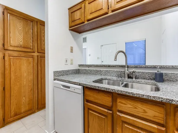 a close view of sink and tap
