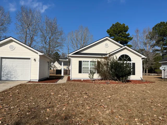 $2,200 | 129 Pacolet Street, Summerville, SC 29485