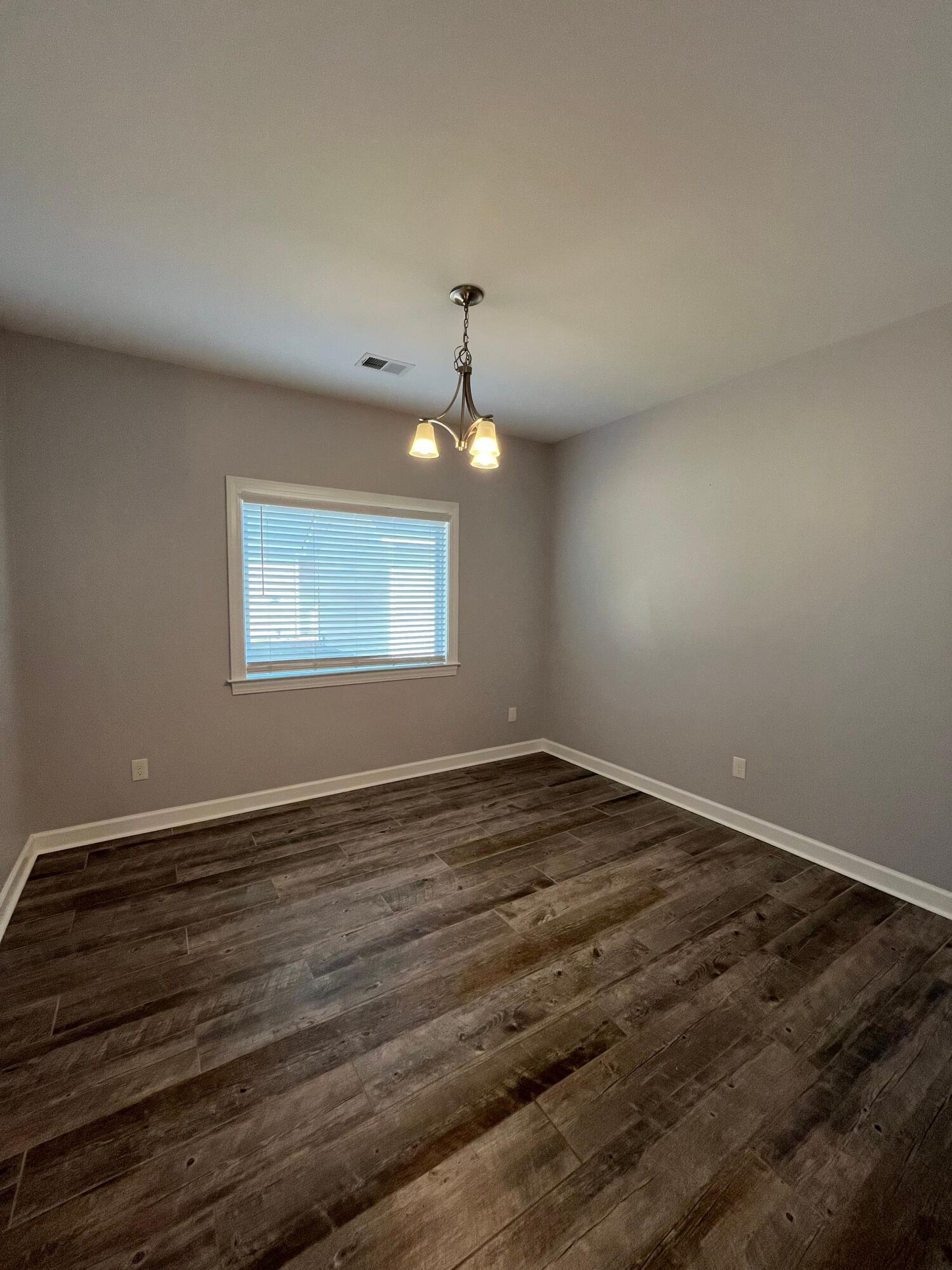 129 Pacolet Street Summerville, SC 29485 - Photo 3 of 17 129.3