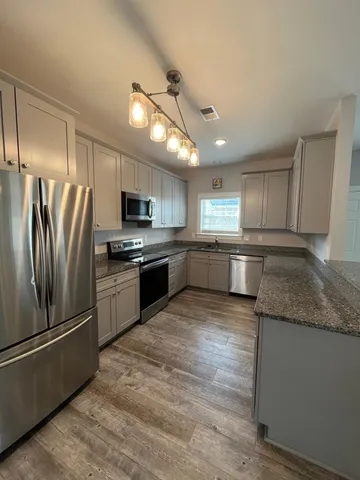 $2,200 | 129 Pacolet Street, Summerville, SC 29485