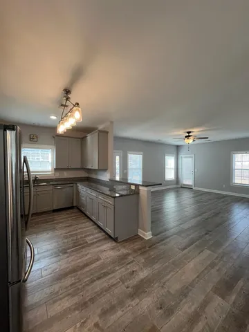 $2,200 | 129 Pacolet Street, Summerville, SC 29485