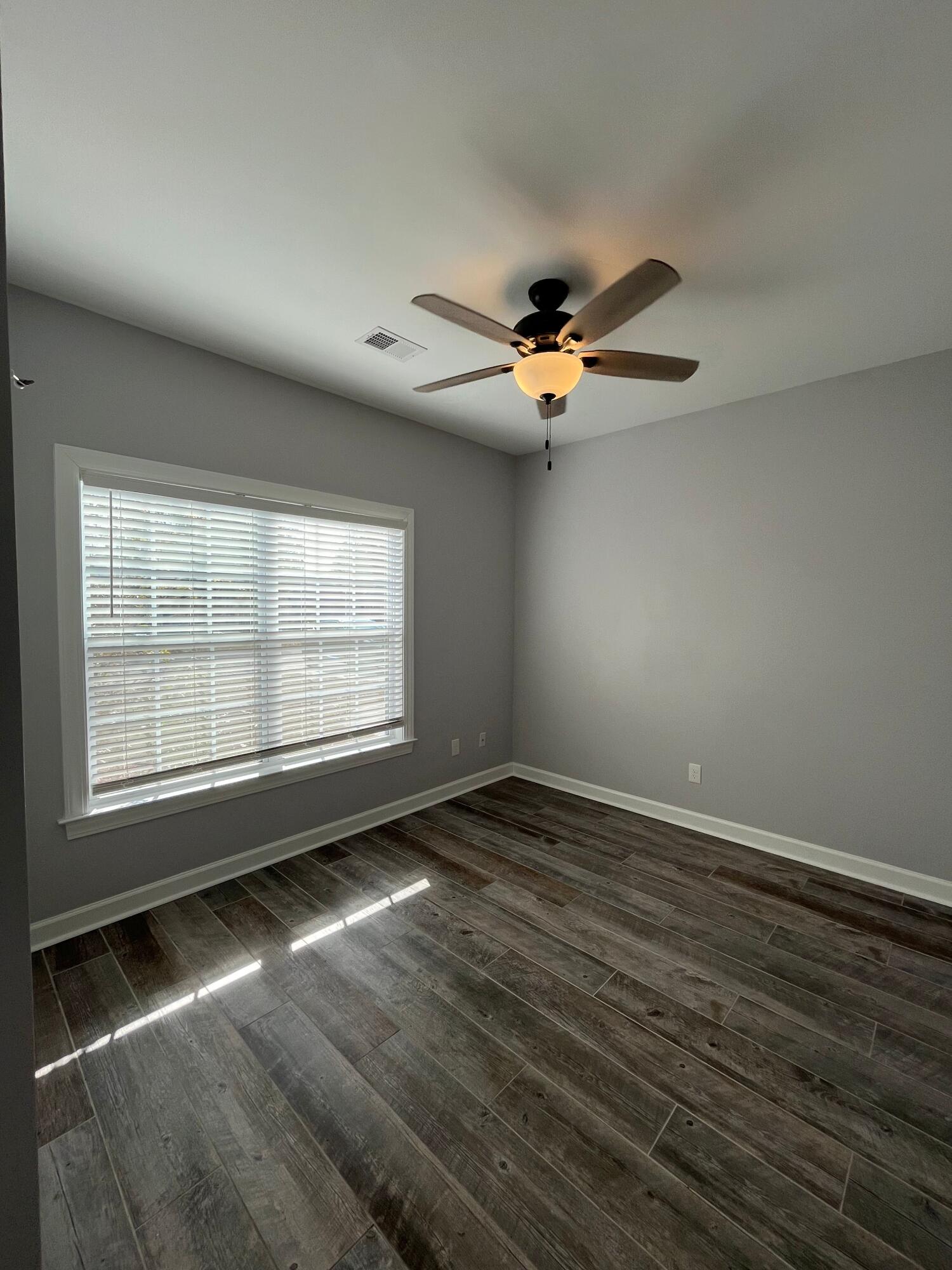 129 Pacolet Street Summerville, SC 29485 - Photo 6 of 17 129.6