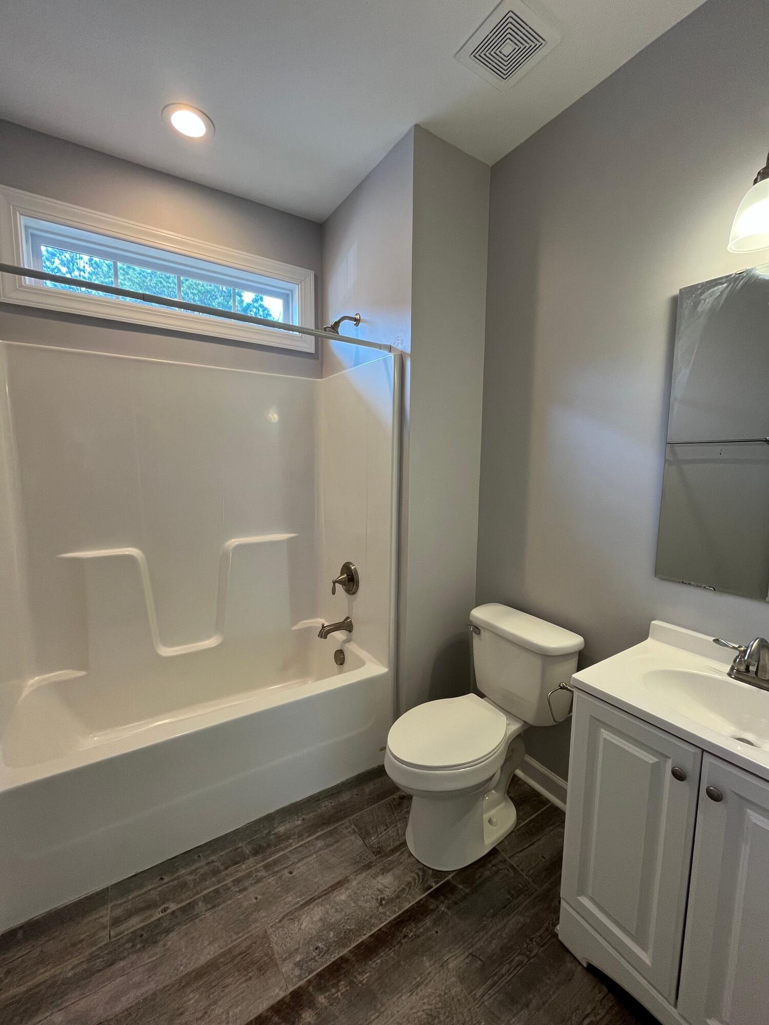 129 Pacolet Street Summerville, SC 29485 - Photo 9 of 17 129.9