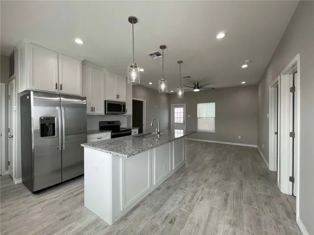 $1,850 | 14202 Marina Drive, Corpus Christi, TX 78418