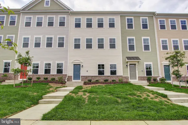 $3,800 | 14217 Travilah Road, Rockville, MD 20850