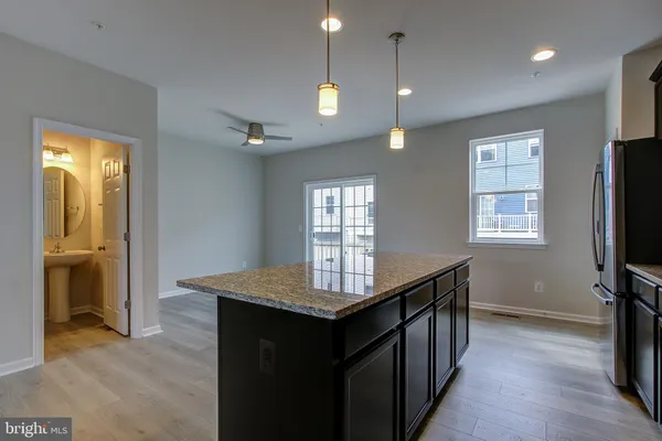 $3,800 | 14217 Travilah Road, Rockville, MD 20850