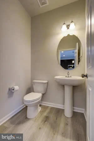 $3,800 | 14217 Travilah Road, Rockville, MD 20850