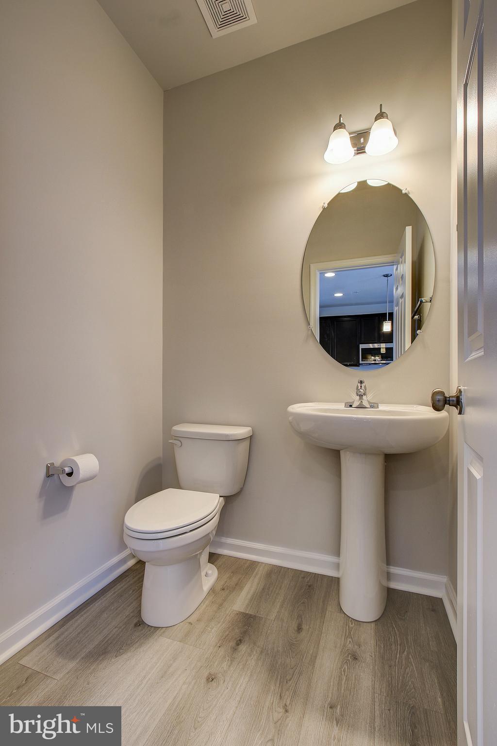 14217 Travilah Road Rockville, MD 20850 - Photo 28 of 48