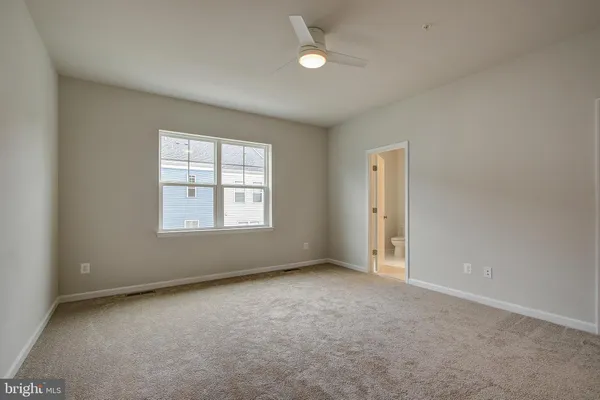 $3,800 | 14217 Travilah Road, Rockville, MD 20850