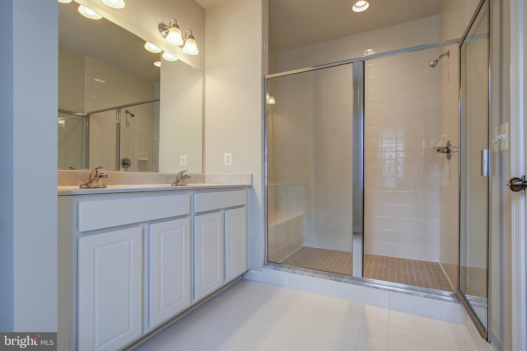 14217 Travilah Road Rockville, MD 20850 - Photo 42 of 48