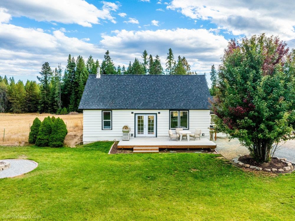 7632 Deer Valley Road Newport, WA 99156 - Photo 1 of 38 Gallery Image 1