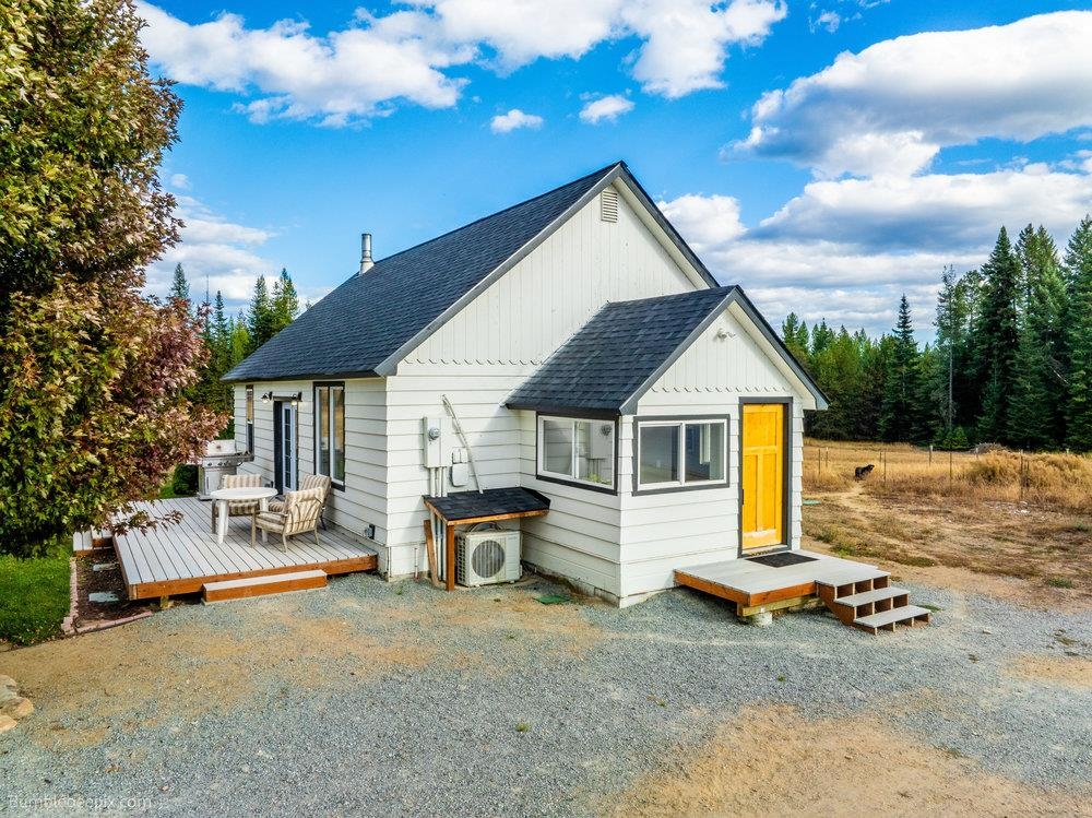 7632 Deer Valley Road Newport, WA 99156 - Photo 2 of 38 Gallery Image 2