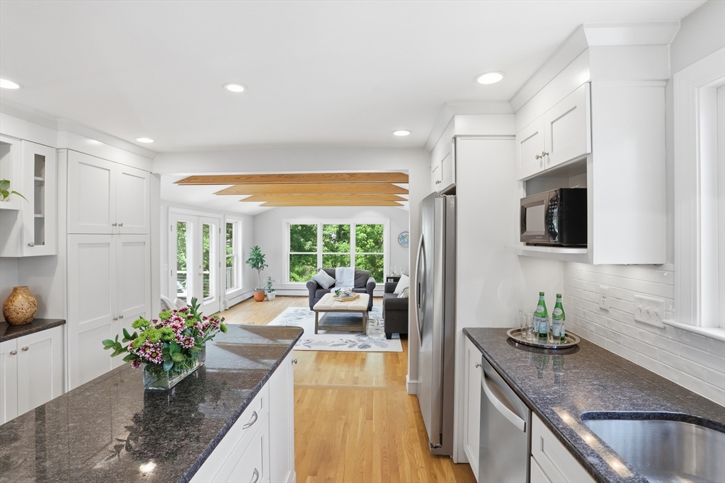88 Southfield Road Concord, MA 01742 - Photo 9 of 41