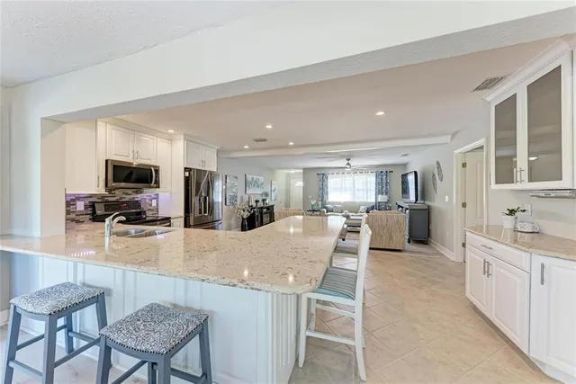 $925,000 | 5112 26th Avenue West, Bradenton, FL 34209